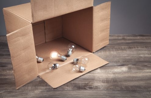 Te mudas, quieres la luz ya y nadie te explica cómo: la guía que necesitabas